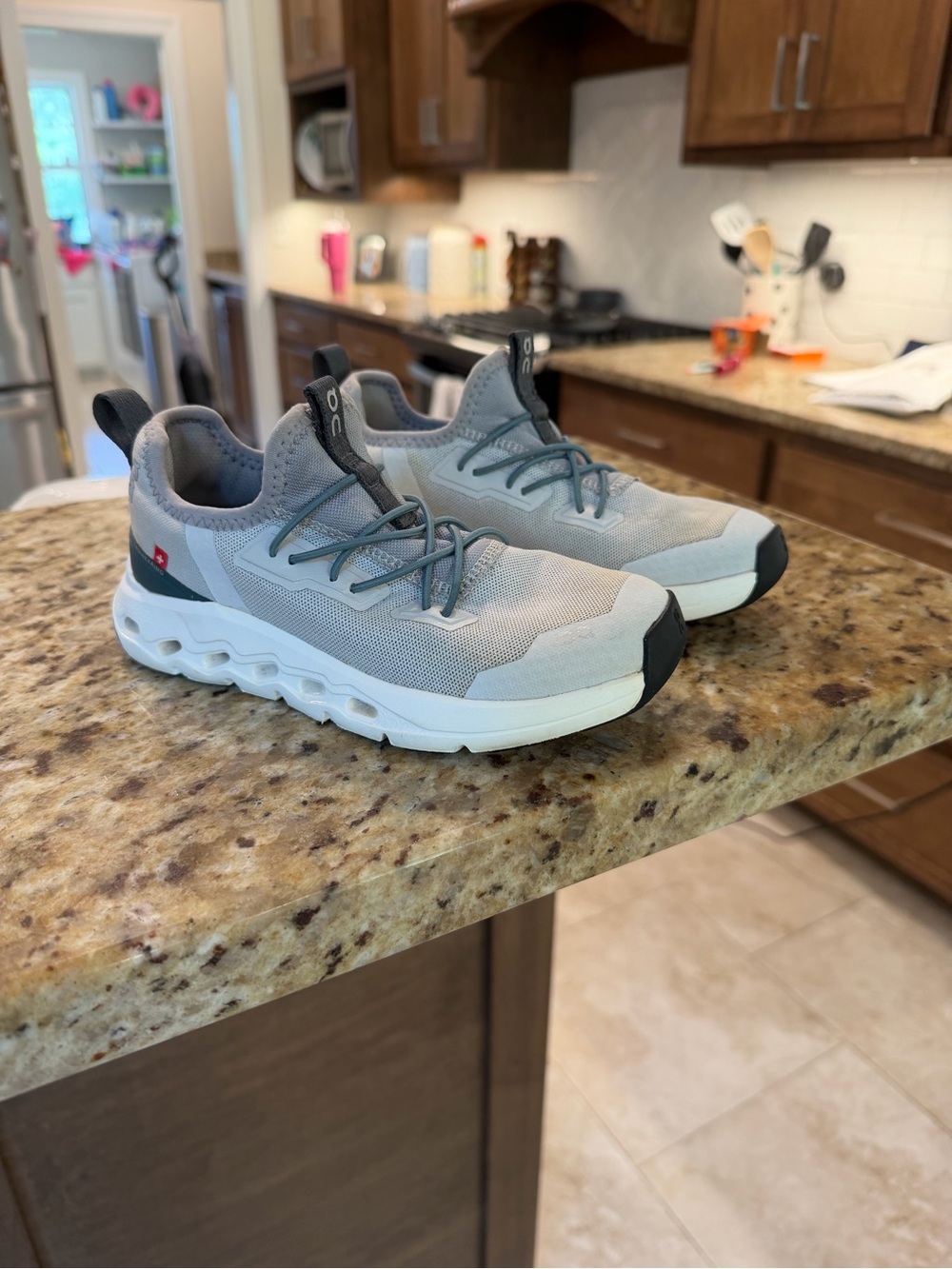 On Cloud Youth Sneakers – Size 12 – Worn Once